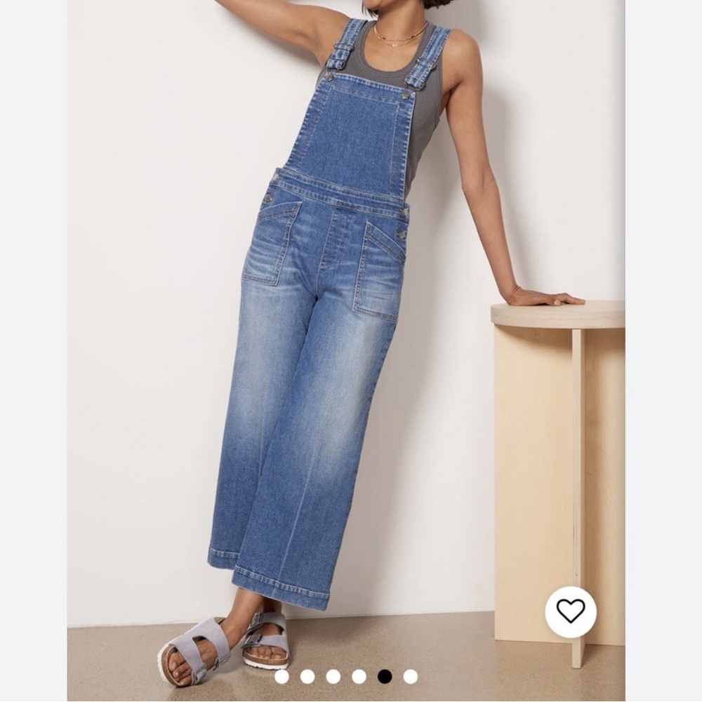 Evereve Denim Wide-Leg Overalls in Medium Blue